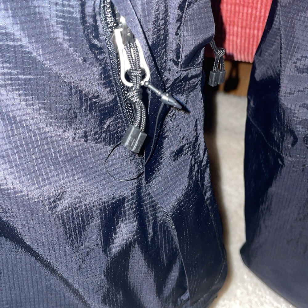 REI ☔️🌧️Rain Jacket with zippered hood - Picture 4 of 10
